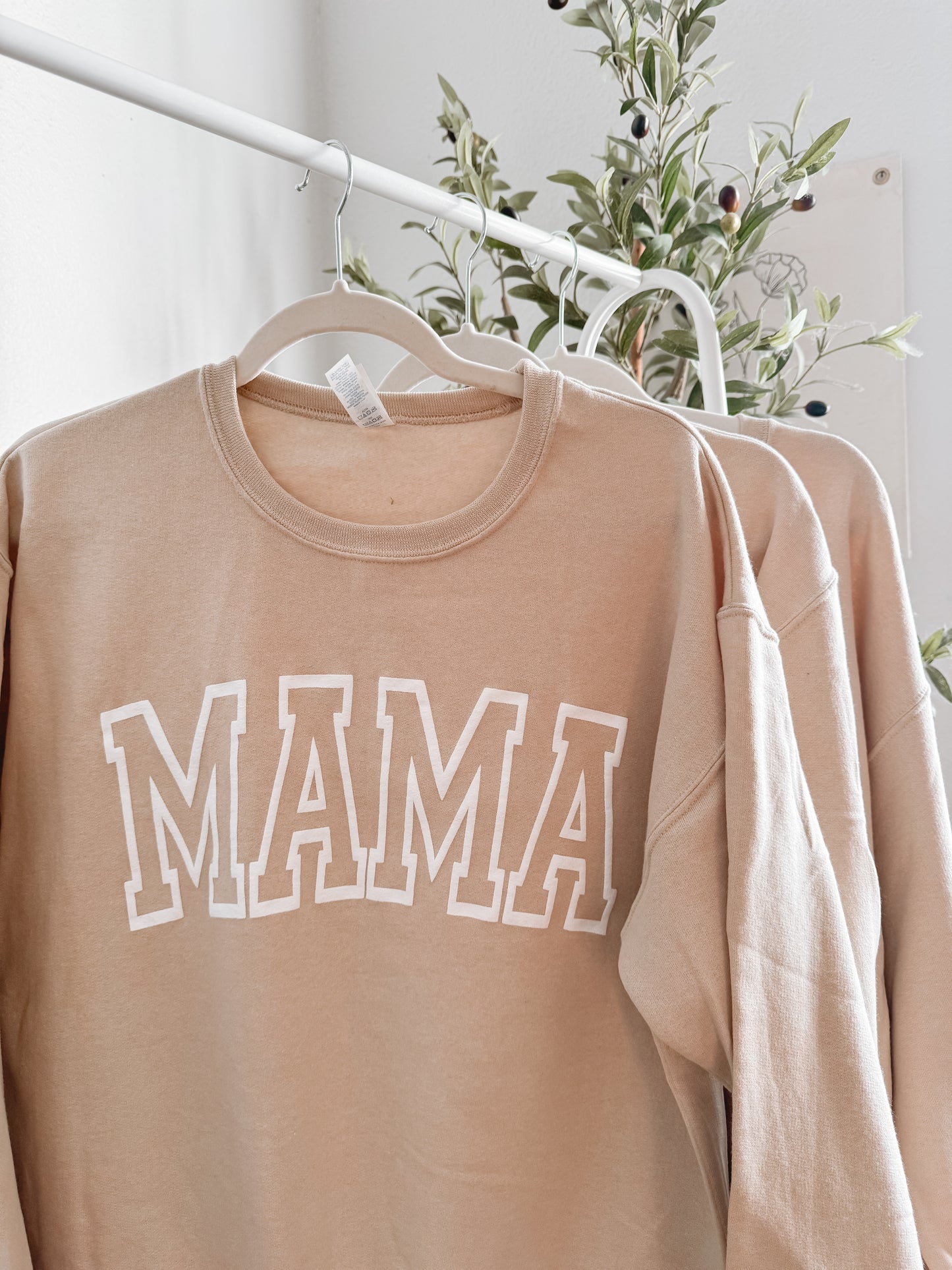 "MAMA" Crewneck